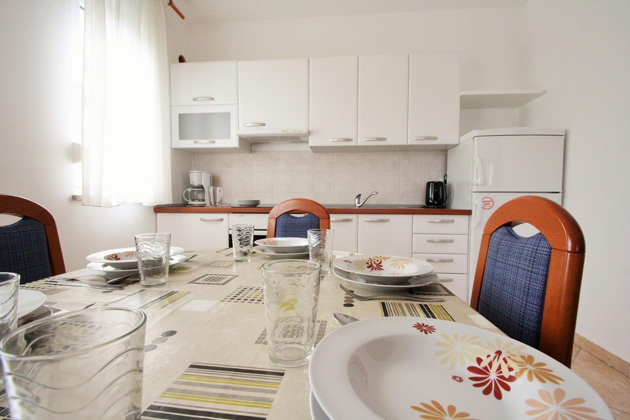 Apartment Bilic With Balcony Poreč Zewnętrze zdjęcie