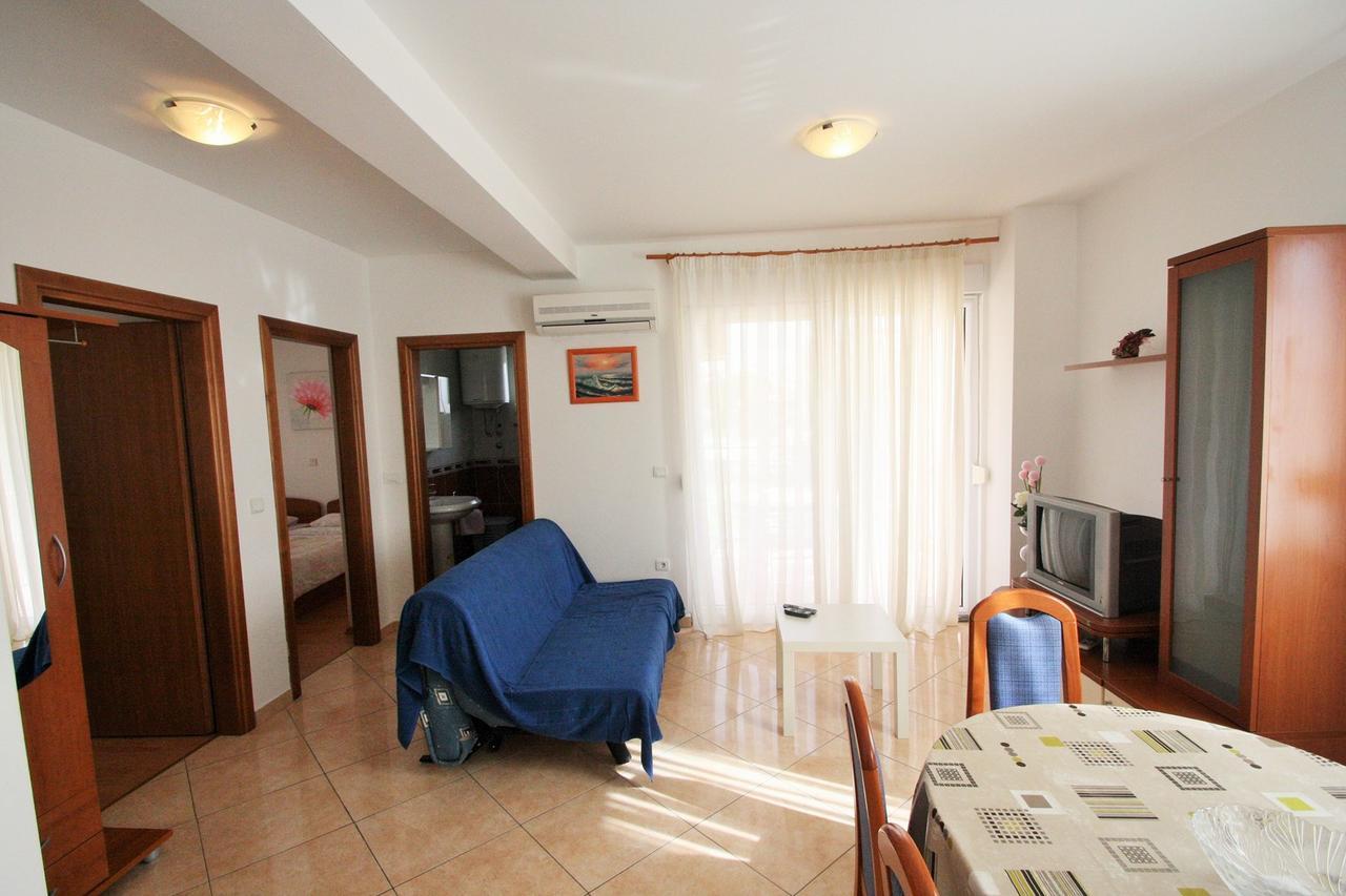 Apartment Bilic With Balcony Poreč Zewnętrze zdjęcie